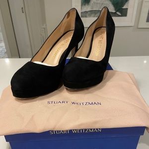 Stuart Weitzman's 'Larsa' pumps